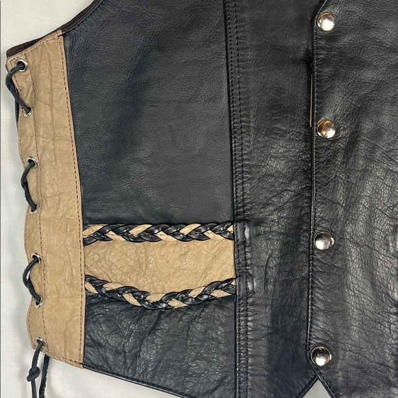 Hudson Leather Black and Tan Leather Braided Women's XL Vest with Laces and Flow - Picture 3 of 9